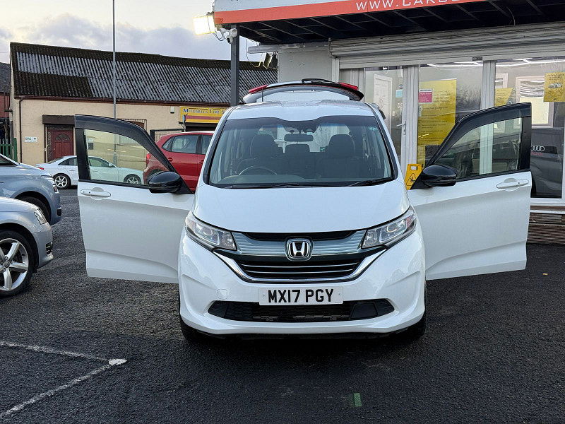 Honda Freed Honda Freed HYBRID - AUTO - G HONDA SENSING 7 seater 1.5 5dr Automatic 2017
