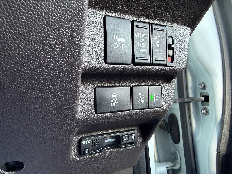 Honda Freed Honda Freed HYBRID - AUTO - G HONDA SENSING 7 seater 1.5 5dr Automatic 2017