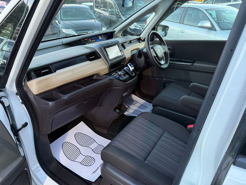 Honda Freed Honda Freed HYBRID - AUTO - G HONDA SENSING 7 seater 1.5 5dr Automatic 2017