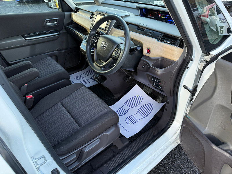 Honda Freed Honda Freed HYBRID - AUTO - G HONDA SENSING 7 seater 1.5 5dr Automatic 2017