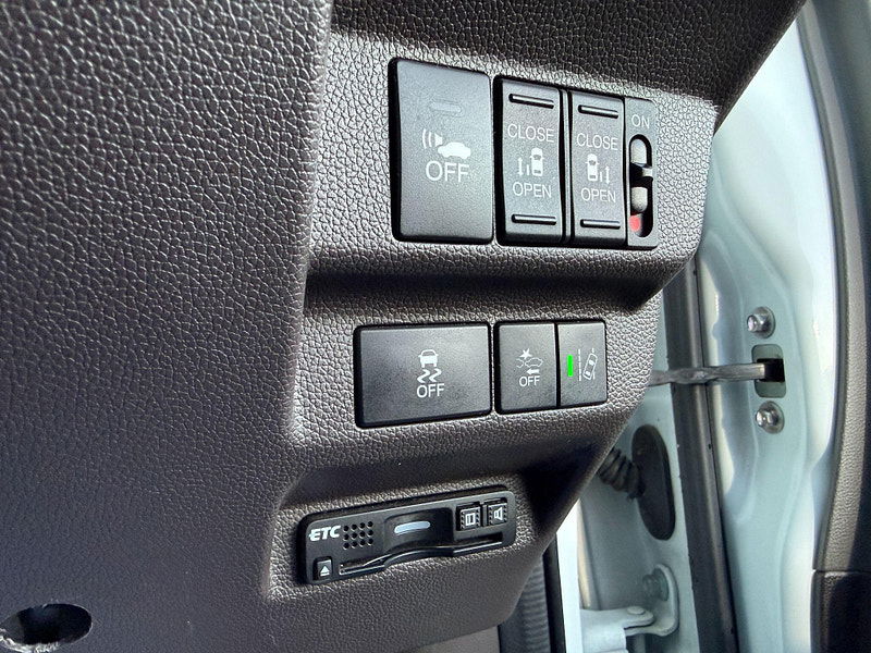 Honda Freed HYBRID - AUTO - G HONDA SENSING 7 seater 0dr Automatic 2017