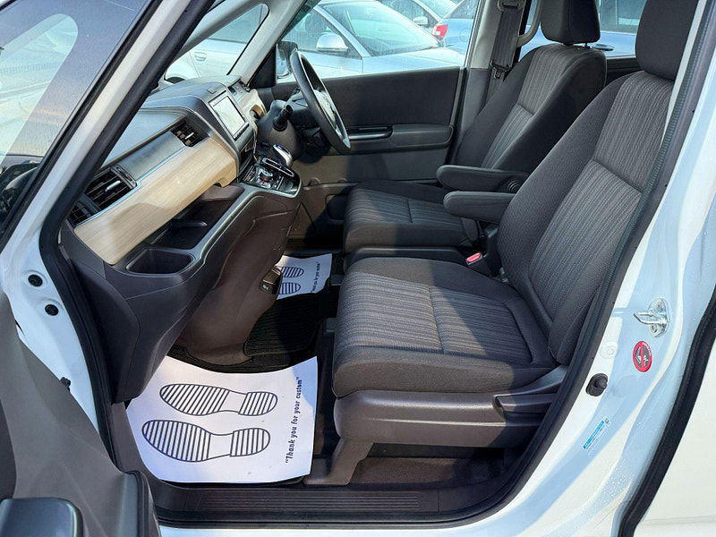 Honda Freed HYBRID - AUTO - G HONDA SENSING 7 seater 0dr Automatic 2017