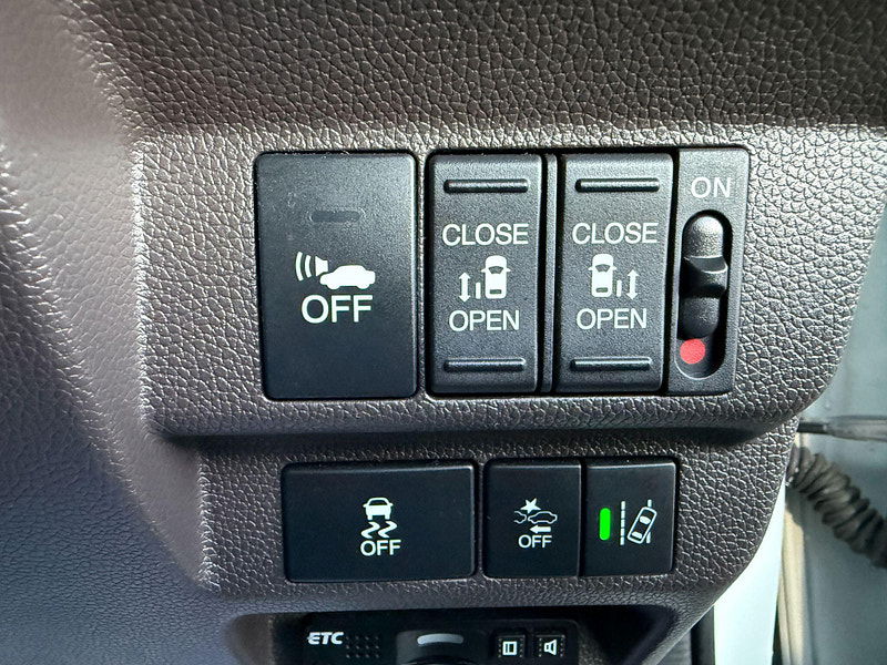 Honda Freed HYBRID - AUTO - G HONDA SENSING 7 seater 0dr Automatic 2017