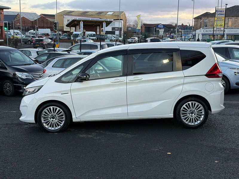 Honda Freed HYBRID - AUTO - G HONDA SENSING 7 seater 0dr Automatic 2017