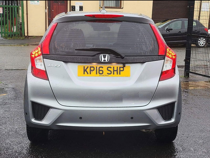 Honda Jazz 1.3 i-VTEC S CVT Euro 6 (s/s) 5dr 5dr Automatic 2016