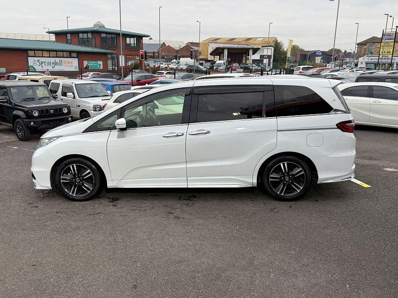 Honda Odyssey ABSOLUTE 2LT PETROL HYBRID 7 SEATS 5dr Automatic 2016