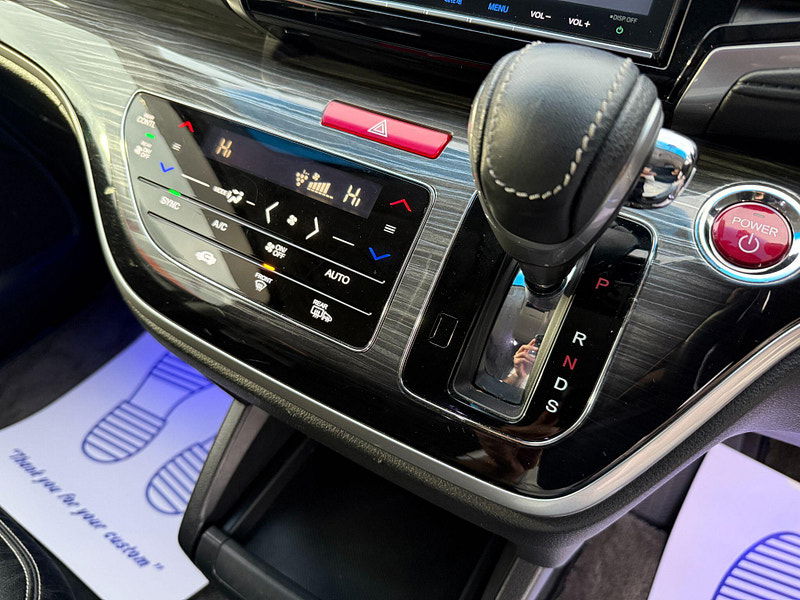 Honda Odyssey ABSOLUTE 2LT PETROL HYBRID 7 SEATS 5dr Automatic 2016