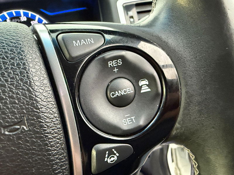 Honda Odyssey ABSOLUTE 2LT PETROL HYBRID 7 SEATS 5dr Automatic 2016