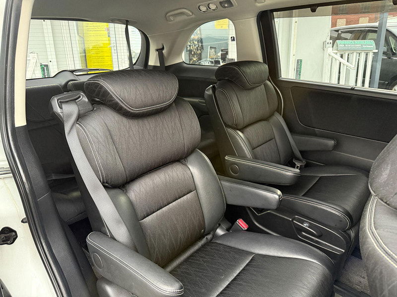 Honda Odyssey ABSOLUTE 2LT PETROL HYBRID 7 SEATS 5dr Automatic 2016