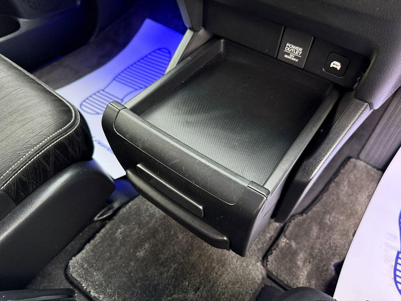 Honda Odyssey ABSOLUTE 2LT PETROL HYBRID 7 SEATS 5dr Automatic 2016