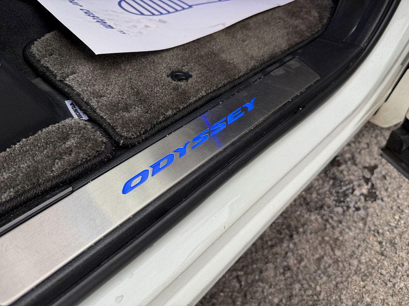 Honda Odyssey ABSOLUTE 2LT PETROL HYBRID 7 SEATS 5dr Automatic 2016