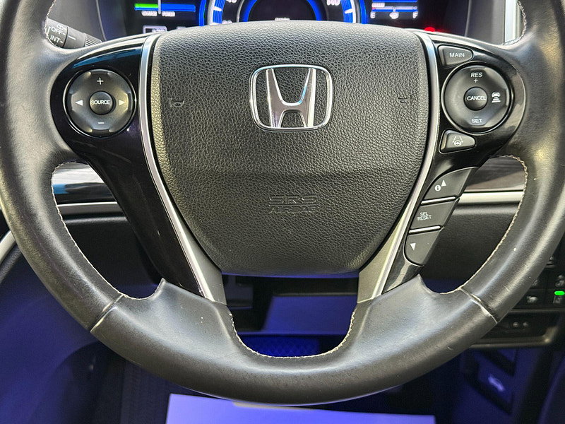 Honda Odyssey ABSOLUTE 2LT PETROL HYBRID 7 SEATS 5dr Automatic 2016