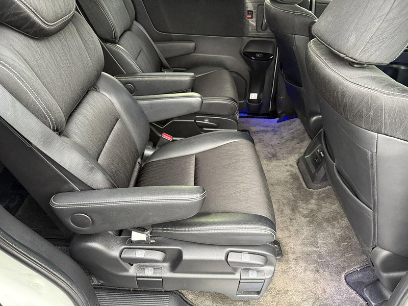 Honda Odyssey ABSOLUTE 2LT PETROL HYBRID 7 SEATS 5dr Automatic 2016