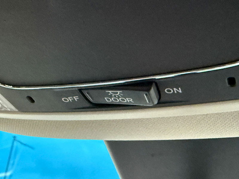 Honda Odyssey Honda Odyssey ABSOLUTE 2LT PETROL HYBRID 7 SEATS 5dr Automatic 2016