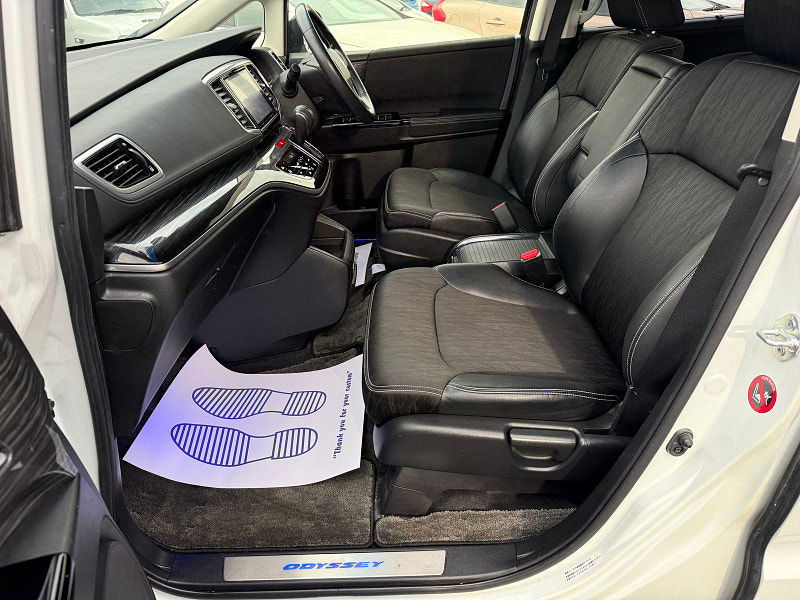 Honda Odyssey Honda Odyssey ABSOLUTE 2LT PETROL HYBRID 7 SEATS 5dr Automatic 2016