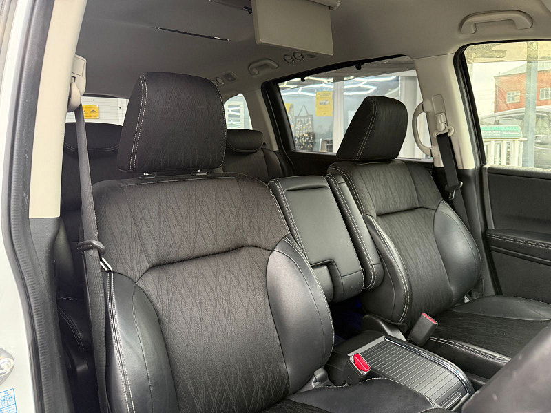 Honda Odyssey Honda Odyssey ABSOLUTE 2LT PETROL HYBRID 7 SEATS 5dr Automatic 2016