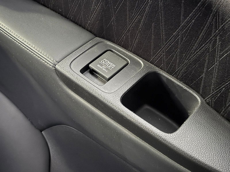 Honda Odyssey Honda Odyssey ABSOLUTE 2LT PETROL HYBRID 7 SEATS 5dr Automatic 2016