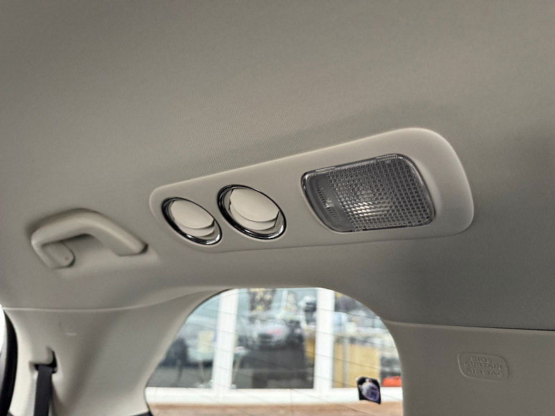 Honda Odyssey Honda Odyssey ABSOLUTE 2LT PETROL HYBRID 7 SEATS 5dr Automatic 2016