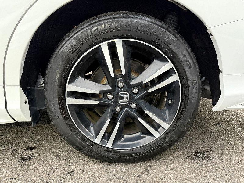 Honda Odyssey Honda Odyssey ABSOLUTE 2LT PETROL HYBRID 7 SEATS 5dr Automatic 2016