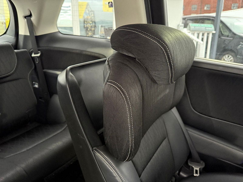 Honda Odyssey Honda Odyssey ABSOLUTE 2LT PETROL HYBRID 7 SEATS 5dr Automatic 2016