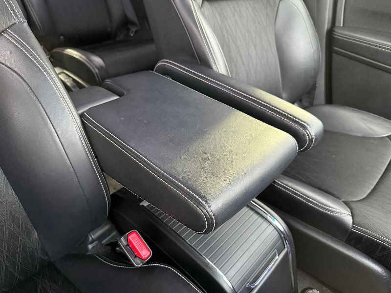 Honda Odyssey Honda Odyssey ABSOLUTE 2LT PETROL HYBRID 7 SEATS 5dr Automatic 2016