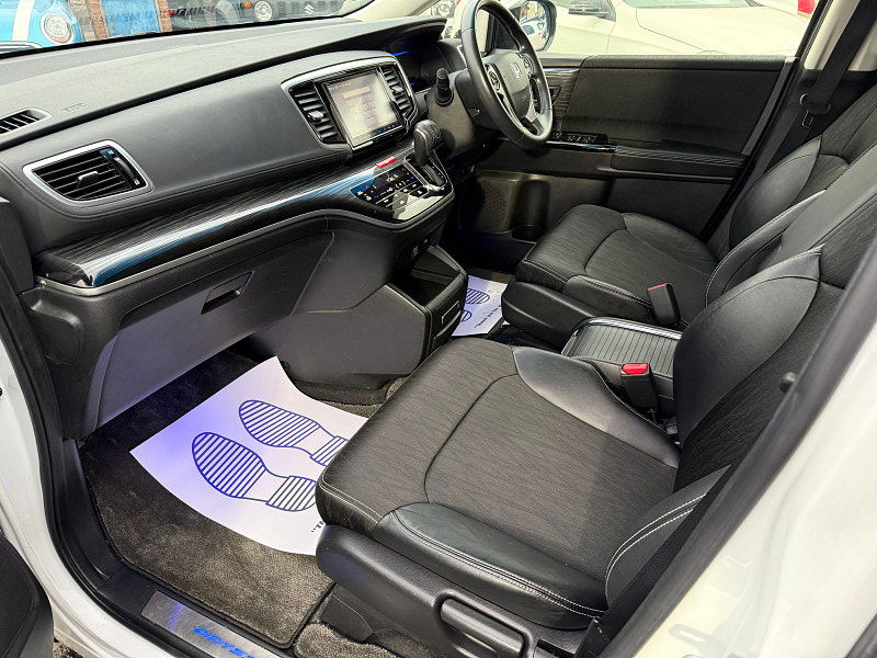 Honda Odyssey Honda Odyssey ABSOLUTE 2LT PETROL HYBRID 7 SEATS 5dr Automatic 2016