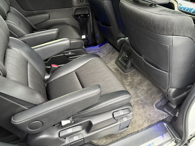 Honda Odyssey Honda Odyssey ABSOLUTE 2LT PETROL HYBRID 7 SEATS 5dr Automatic 2016