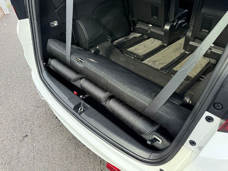 Honda Odyssey Honda Odyssey ABSOLUTE 2LT PETROL HYBRID 7 SEATS 5dr Automatic 2016