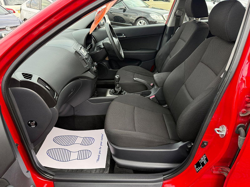 Hyundai I30 1.4 Comfort Euro 4 5dr 5dr Manual 2009