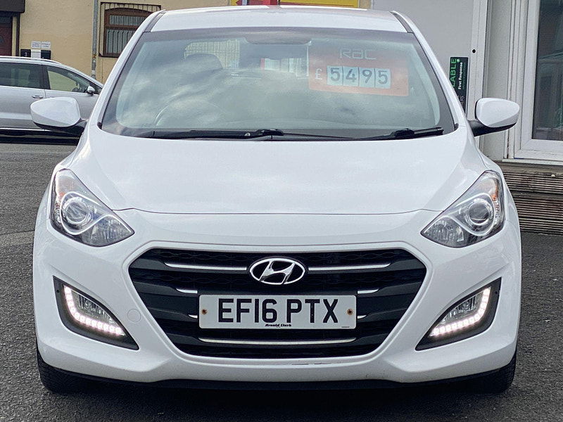 Hyundai I30 1.6 CRDi Blue Drive SE Euro 6 (s/s) 5dr 5dr Manual 2016