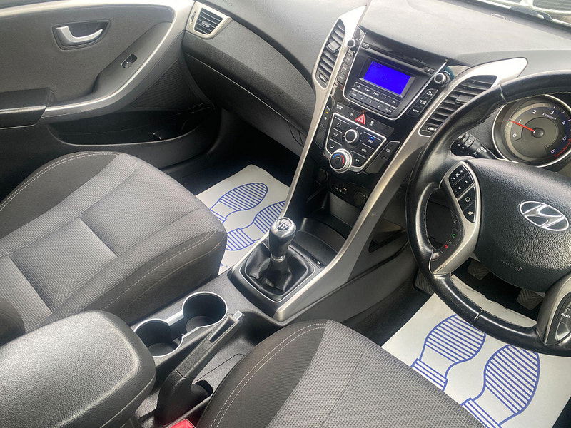 Hyundai I30 1.6 CRDi Blue Drive SE Euro 6 (s/s) 5dr 5dr Manual 2016