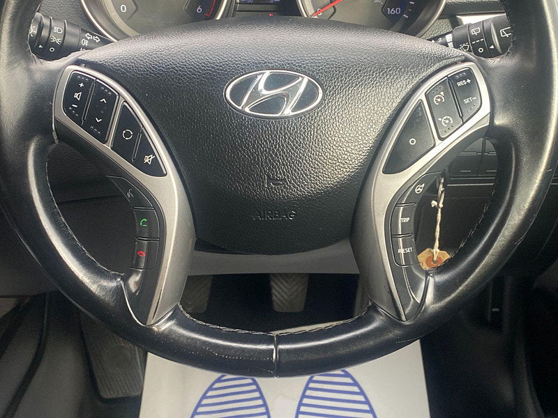 Hyundai I30 1.6 CRDi Blue Drive SE Euro 6 (s/s) 5dr 5dr Manual 2016