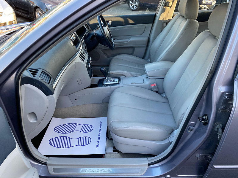 Hyundai Sonata 2.4 CDX 4dr 4dr Automatic 2005