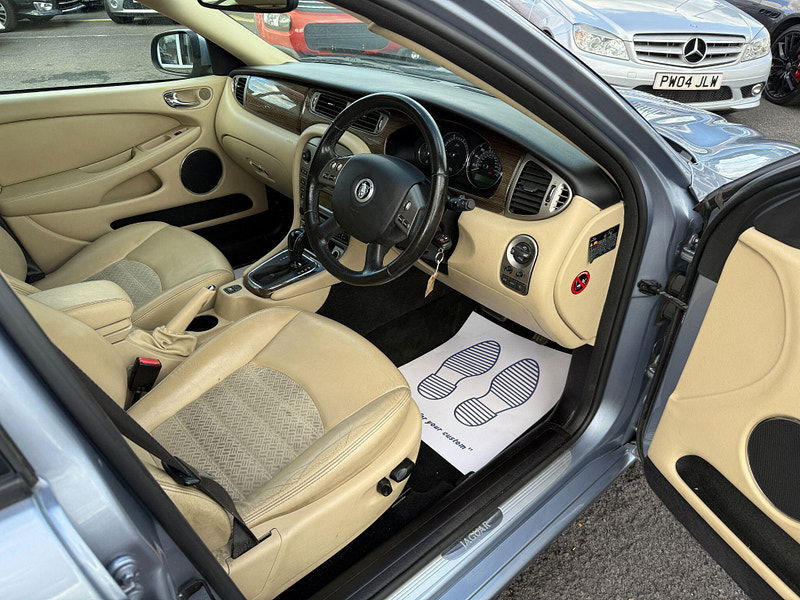 Jaguar X-TYPE 2.2D DPF S 4dr 4dr Automatic 2009