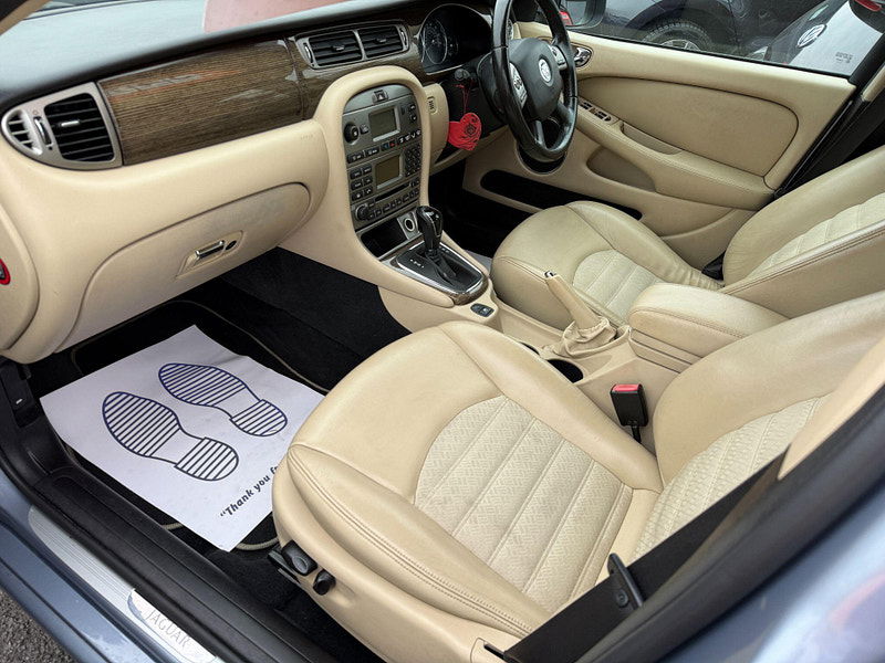 Jaguar X-TYPE 2.2D DPF S 4dr 4dr Automatic 2009