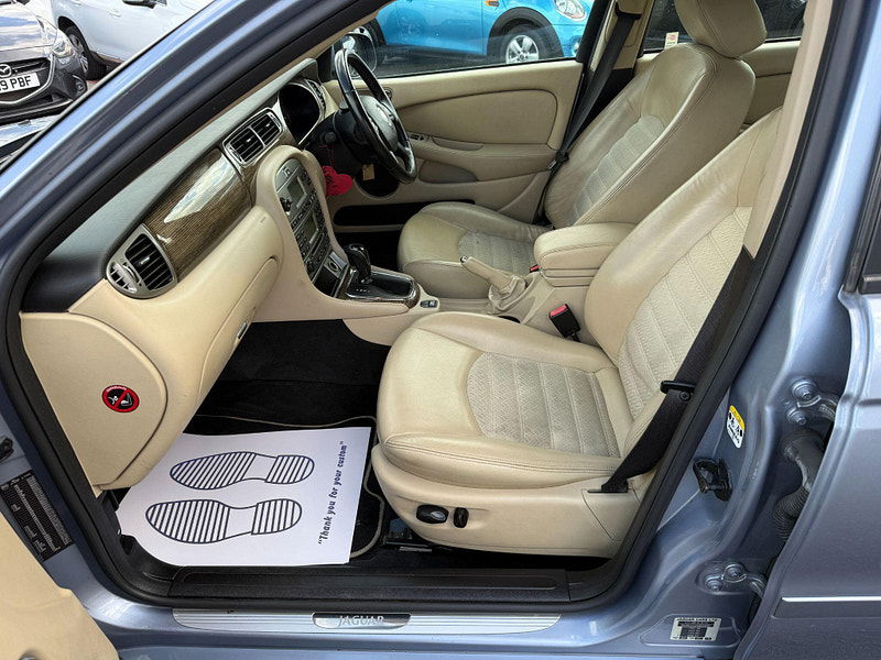Jaguar X-TYPE 2.2D DPF S 4dr 4dr Automatic 2009