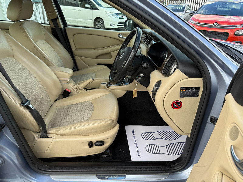 Jaguar X-TYPE 2.2D DPF S 4dr 4dr Automatic 2009