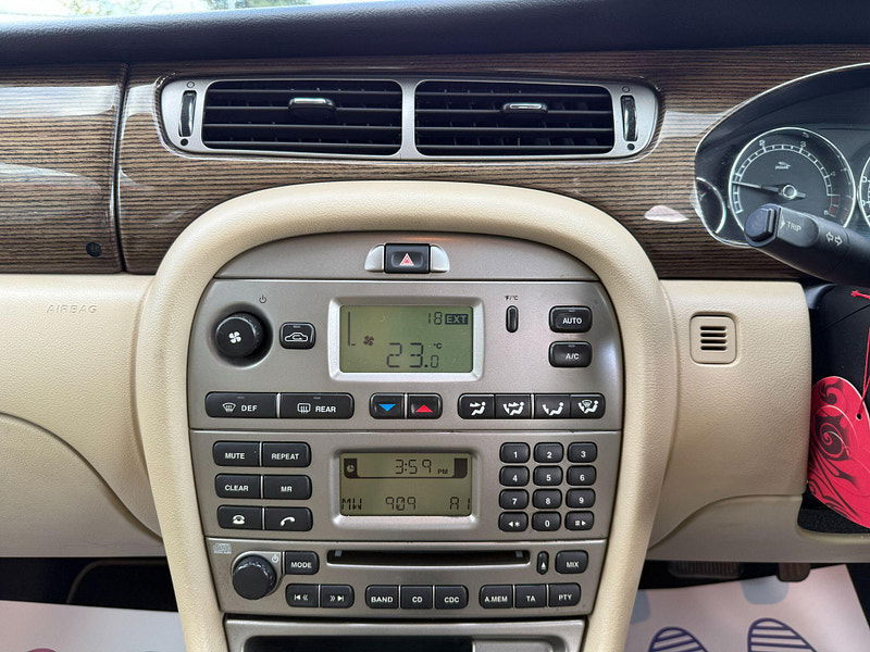 Jaguar X-TYPE 2.2D DPF S 4dr 4dr Automatic 2009