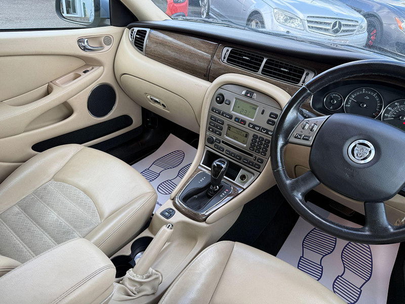 Jaguar X-TYPE 2.2D DPF S 4dr 4dr Automatic 2009