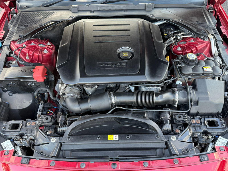 Jaguar XE 2.0d R-Sport Auto Euro 6 (s/s) 4dr 4dr Automatic 2017