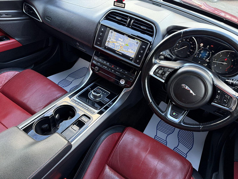 Jaguar XE 2.0d R-Sport Auto Euro 6 (s/s) 4dr 4dr Automatic 2017