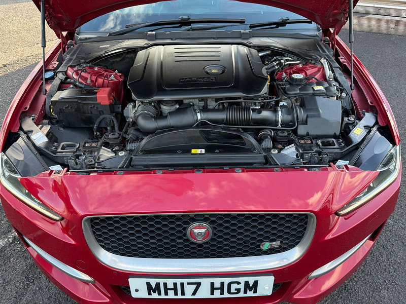 Jaguar XE 2.0d R-Sport Auto Euro 6 (s/s) 4dr 4dr Automatic 2017