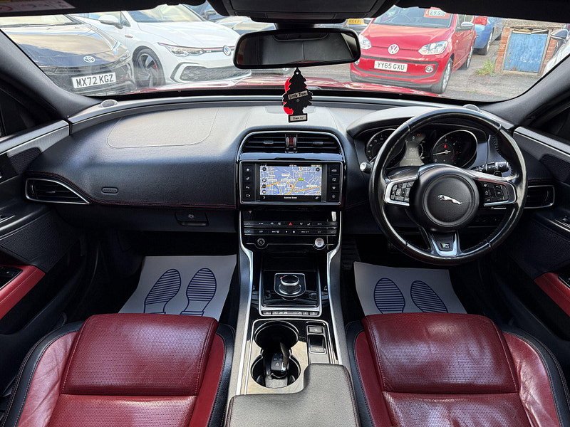 Jaguar XE 2.0d R-Sport Auto Euro 6 (s/s) 4dr 4dr Automatic 2017