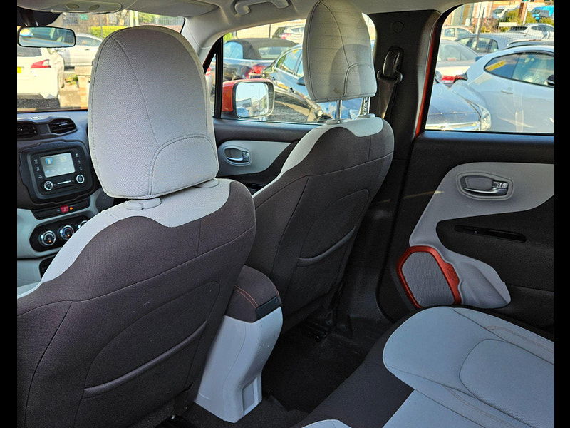 Jeep Renegade 1.6 MultiJetII Longitude DDCT Euro 6 (s/s) 5dr 5dr Automatic 2017