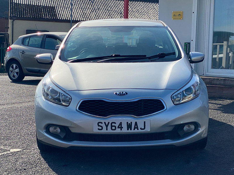 Kia Ceed 1.4 CRDi VR7 Euro 5 5dr 5dr Manual 2014