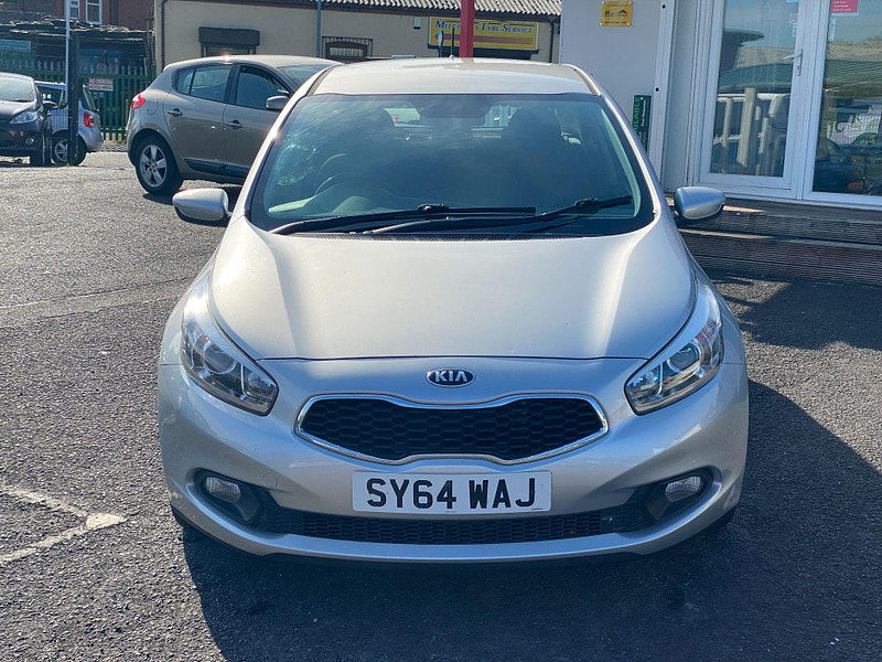 Kia Ceed 1.4 CRDi VR7 Euro 5 5dr 5dr Manual 2014
