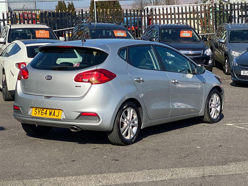 Kia Ceed 1.4 CRDi VR7 Euro 5 5dr 5dr Manual 2014