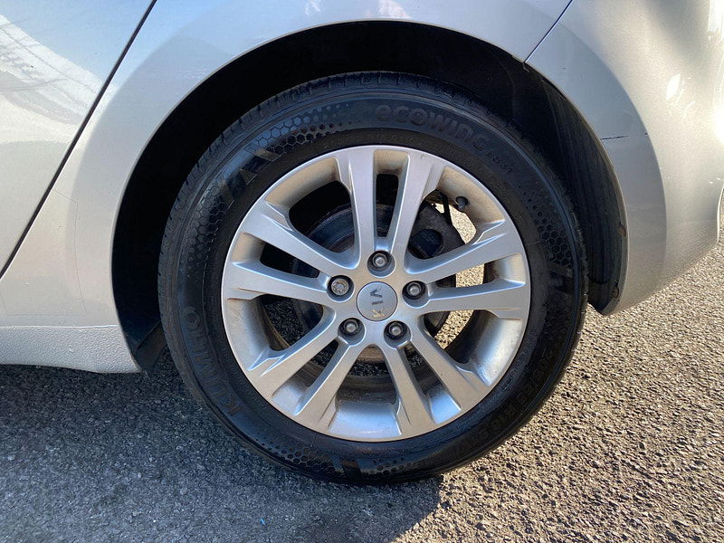 Kia Ceed 1.4 CRDi VR7 Euro 5 5dr 5dr Manual 2014