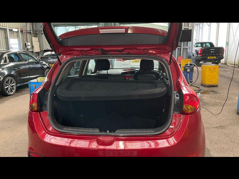 Kia Ceed 1.6 CRDi 2 Auto Euro 5 5dr 5dr Automatic 2013