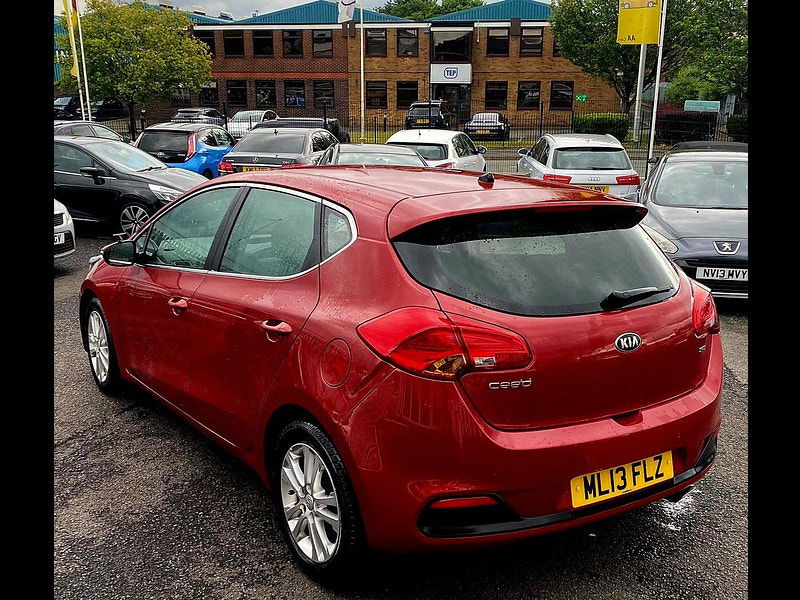 Kia Ceed 1.6 CRDi 2 Auto Euro 5 5dr 5dr Automatic 2013